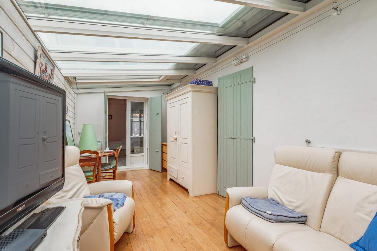Nice Studio With Veranda Nearby The Beach In La Flotte - Welkeys 外观 照片